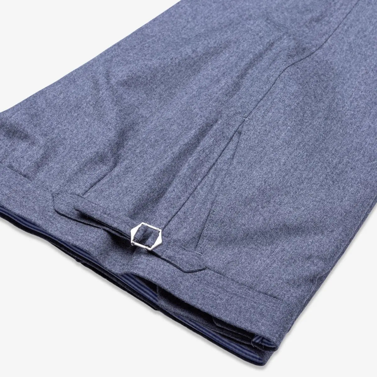 Hose aus hellgrauer Flanellwolle