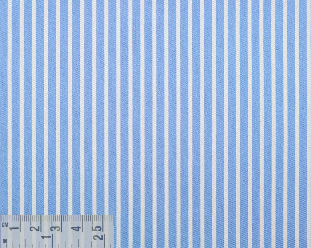 1303 Hemd aus blau gestreifter Twill-Baumwolle